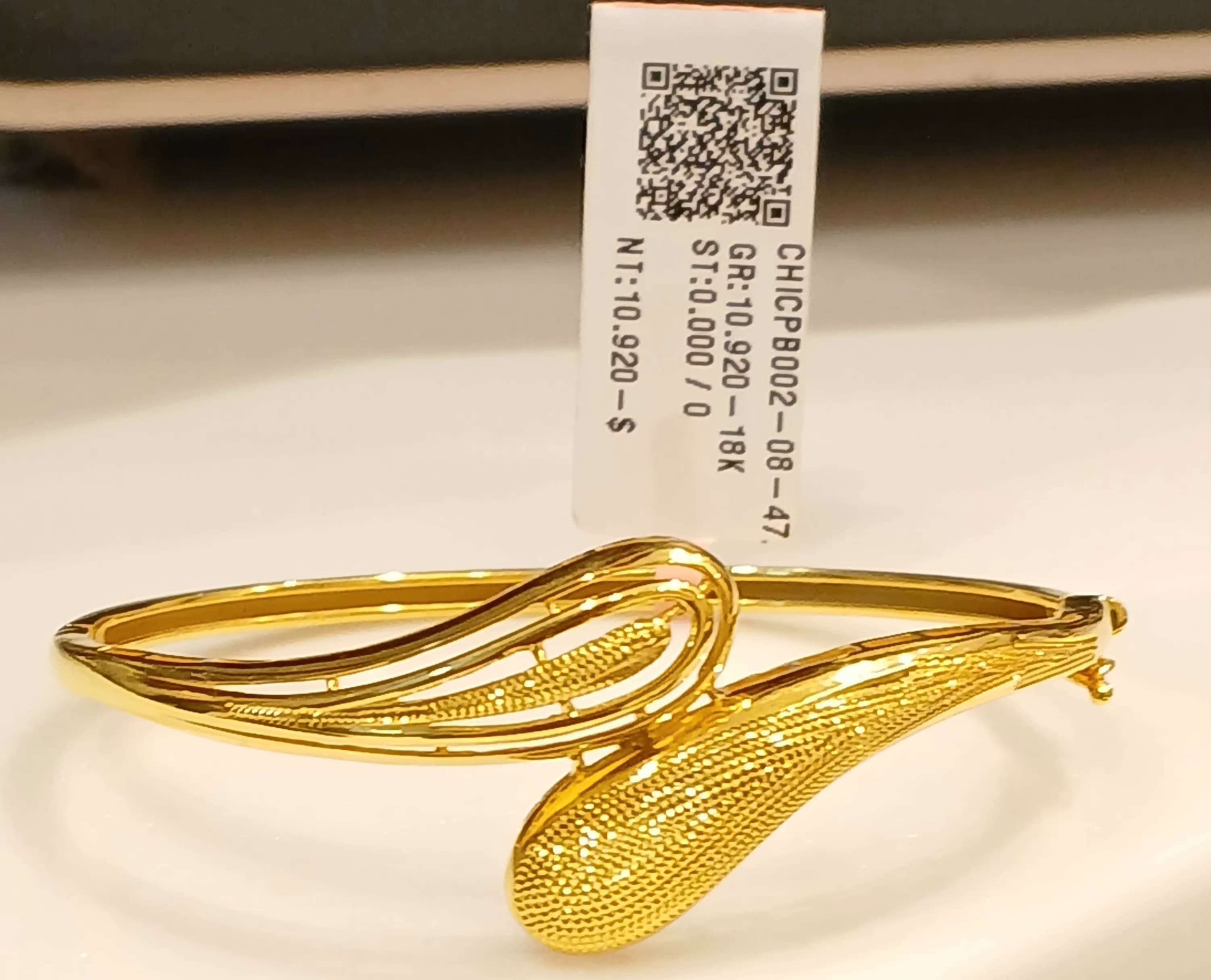 18kt Gold Ladies Braslate