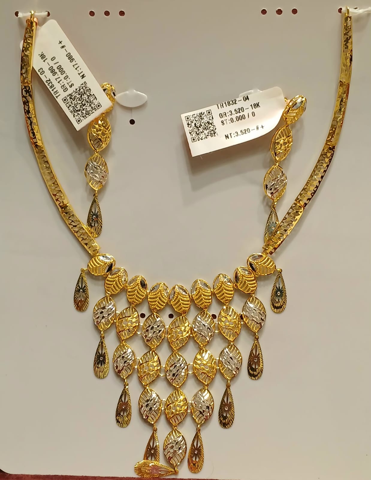18 kt Gold Turkey Nacklase