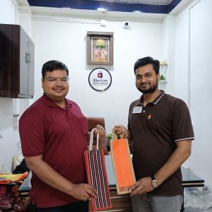 Hariom Jhola  Udhyog